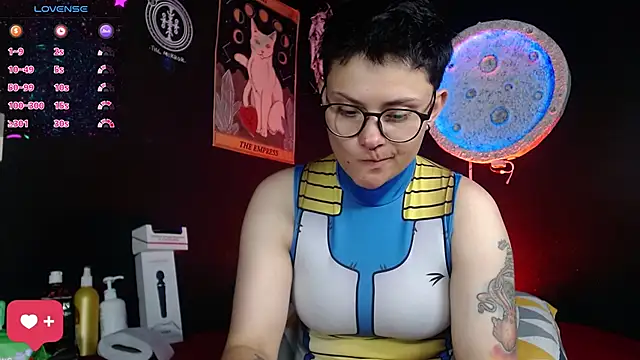 girl_intense444 live