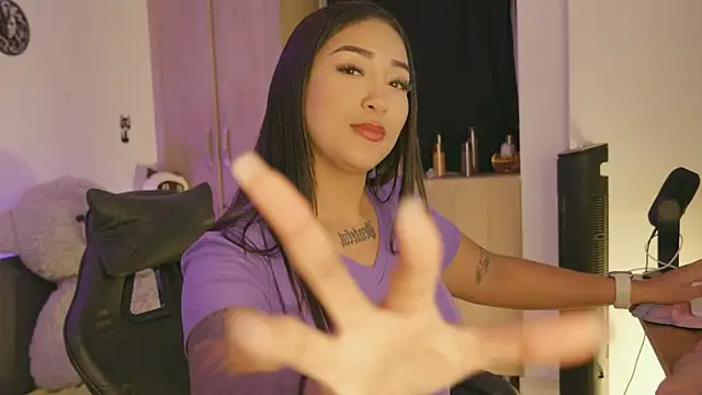 Maryann_jones live