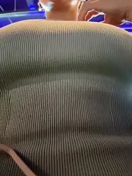 Nina_velvet01 live
