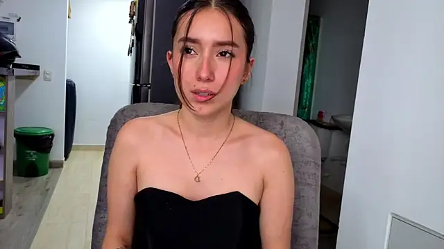Adhara_Kitten live