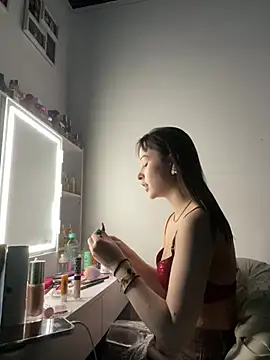 Just-Lilly live