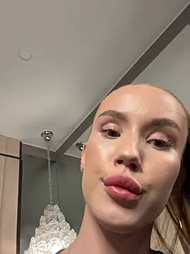 Jasmin_Glow live