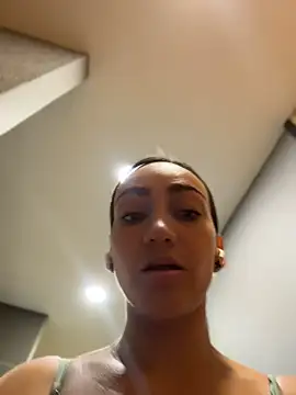Nina_velvet01 live