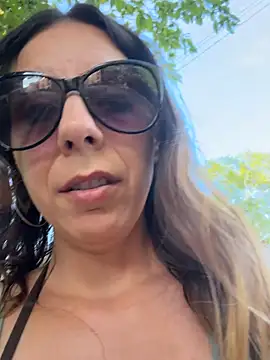 GirlNextDoorBianca live