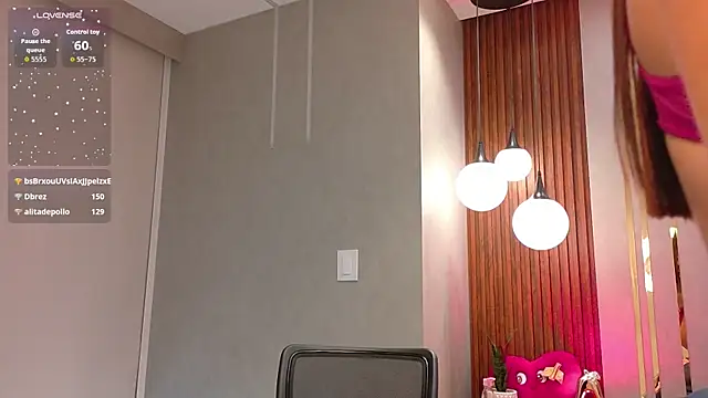 RossieSmith1 live