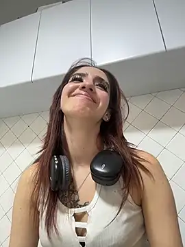 elodie_rouge live