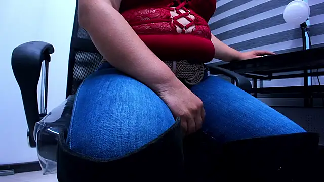 LeilaSmith_ live