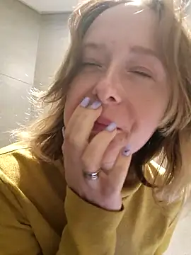 Public_Katrisha live