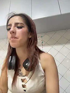 elodie_rouge live