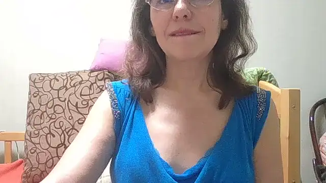HollyJewel live