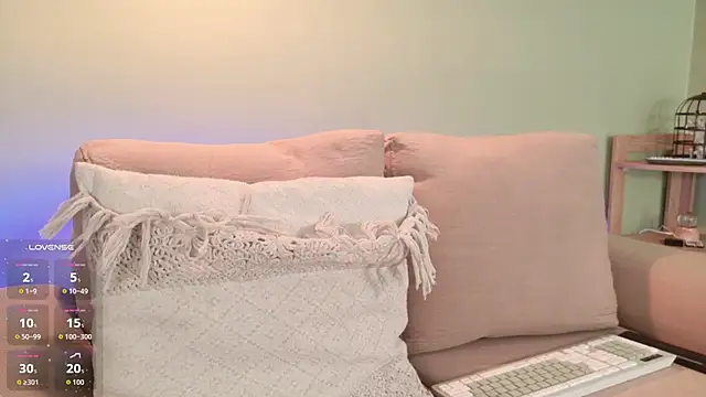 miaa_lux live