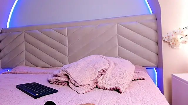 Bella_Williiams live
