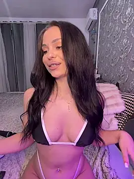 Olivia_Noor live