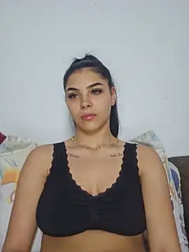Crissdesire live