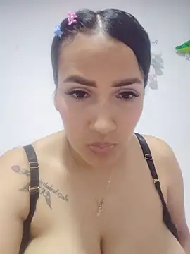 sofia_milky live