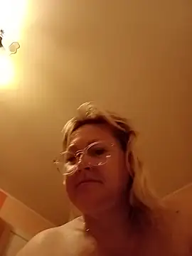 I_amVeronicle live