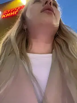 Polly_Pop live