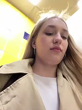 Polly_Pop live