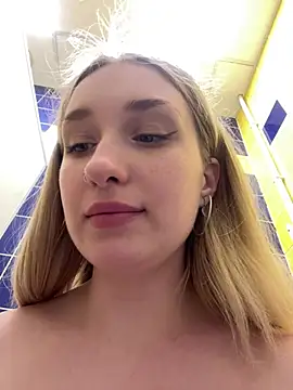 Polly_Pop live