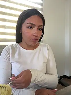 Alyha_cortes_ live