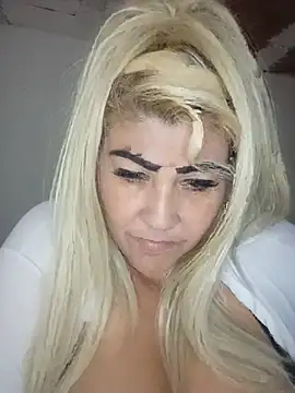 BonniAdams live