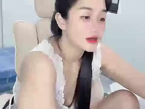 AmyLinee_1 live
