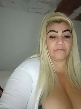 BonniAdams live