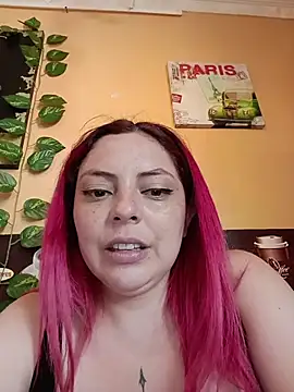 madelaine- live