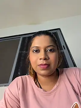 Malika_Secrets live