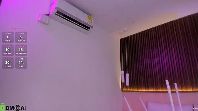 rebecaa_grey live