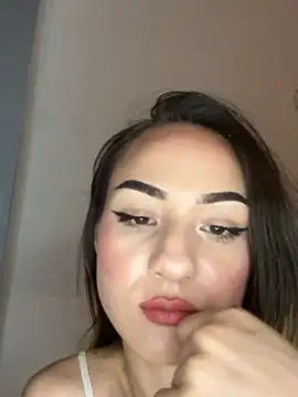 LioraX69 live