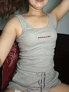Ladygirl20 live