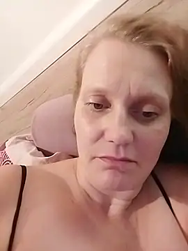 Milfi76 live