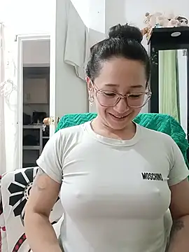emilypoppy3 live