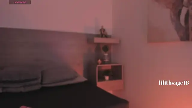 Lilith_Sage_ live