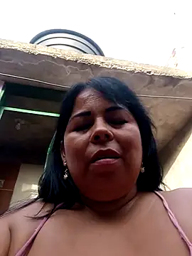 Mother-Big-tits live