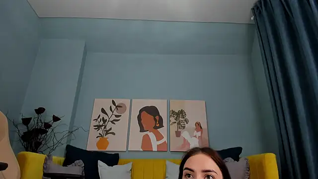 KiraPortman live
