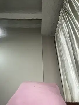 StrawberryXpeach live