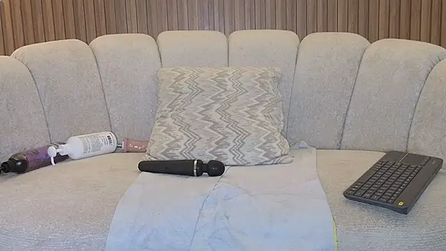 anellejones live