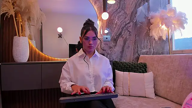 Rashel_Frost_ live