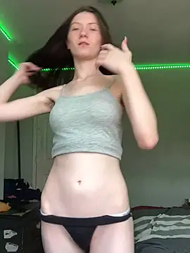 Munchkinbaby72318 live