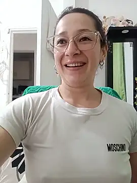 emilypoppy3 live