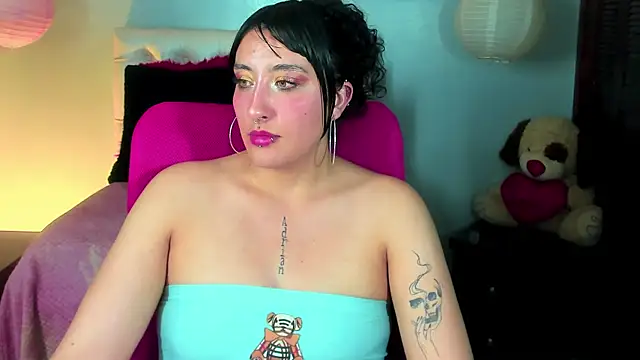 Megan_Reeves live