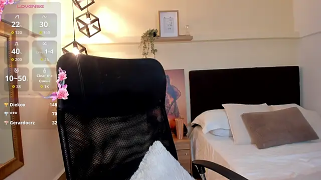 Lucia_Brown_ live