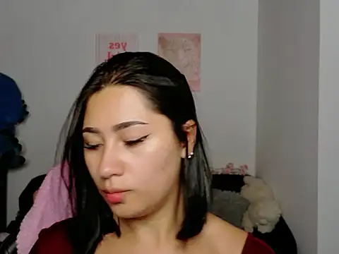 EvelynLeen_ live