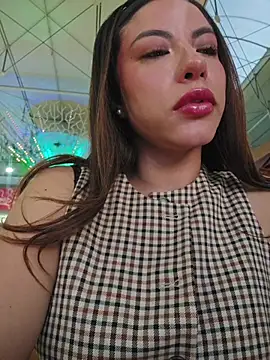 Karen_San_Miguel live