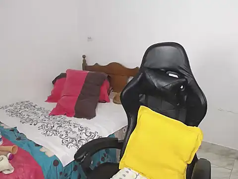 yeslluisa live