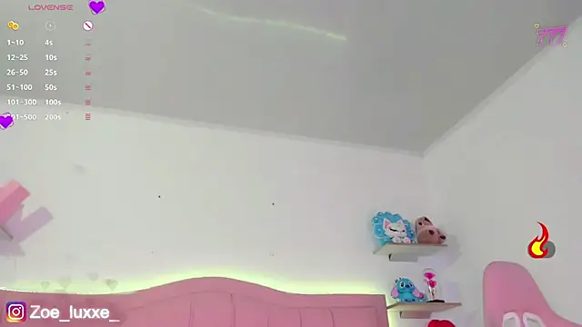 Zoe_Luxxe_ live