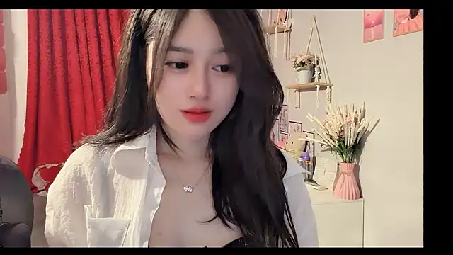 Bee-Cherry live