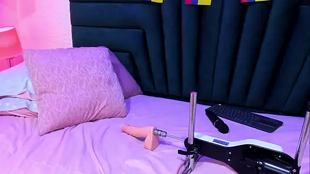 VictoriaRouge_ live